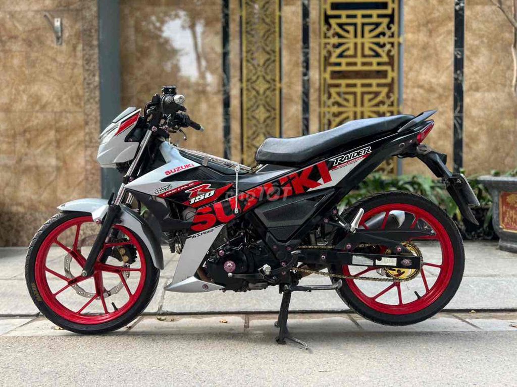 Suzuki RAIDER 2023 xe lướt mới chính chủ. Mua bán Xe máy tại Quận Cầu Giấy Hà Nội được đăng bởi Tong motor xe may hình 5