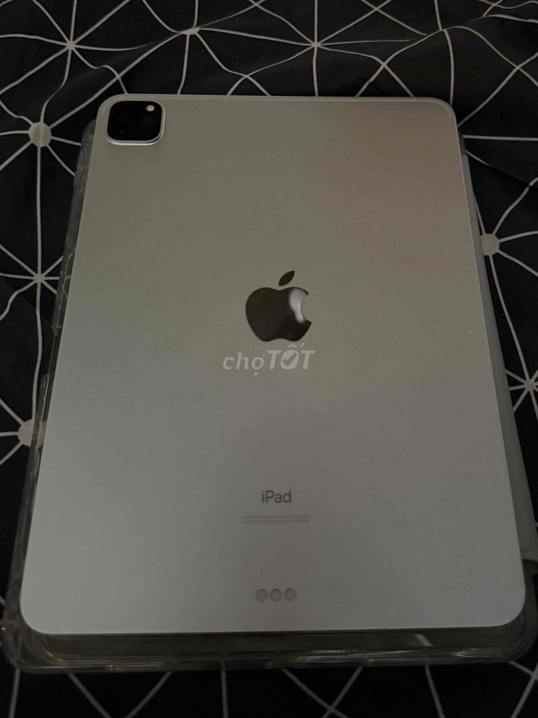 Apple iPad Pro 2020 (11) 128GB Bạc full cn màn đẹp. Mua bán Máy tính bảng tại Huyện Bắc Tân Uyên Bình Dương được đăng bởi Đình Quang hình 1