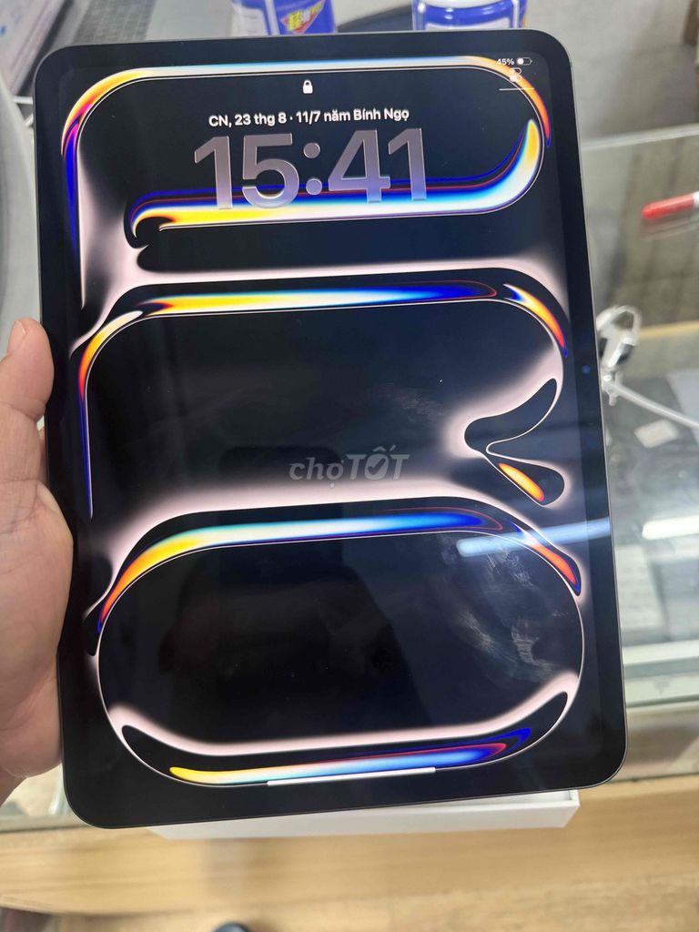 Apple iPad Pro M5 11 inch 256GB Wifi zin keng. Mua bán Máy tính bảng tại Quận Đống Đa Hà Nội được đăng bởi Lê Khuyến hình 1