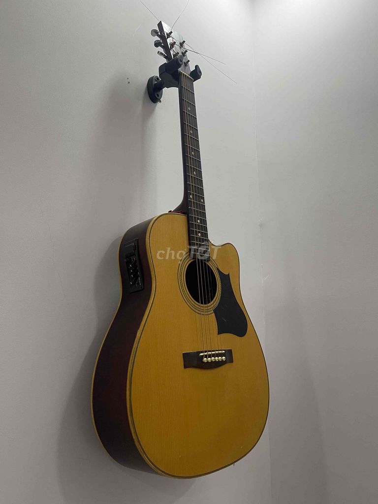 Đàn guitar acoustic gỗ nâu vàng. Mua bán Nhạc cụ tại Huyện Hòa Vang Đà Nẵng được đăng bởi Nam hình 1