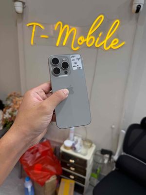 15 Pro 128Gb Quốc Tế màn oled 120hz khay sim