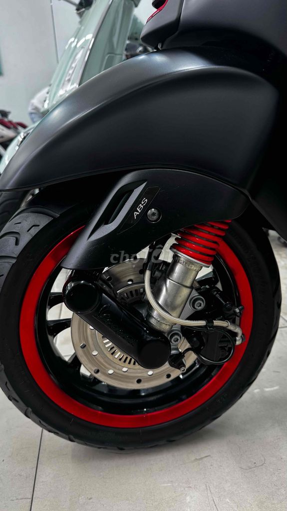 Vespa Sprint 2022 Đen Nhám chính chủ công chứng. Mua bán Xe máy tại Quận Phú Nhuận Tp Hồ Chí Minh được đăng bởi VESPA  PIAGGIO BẢO HƯNG Vespa cũ trả góp  hình 6