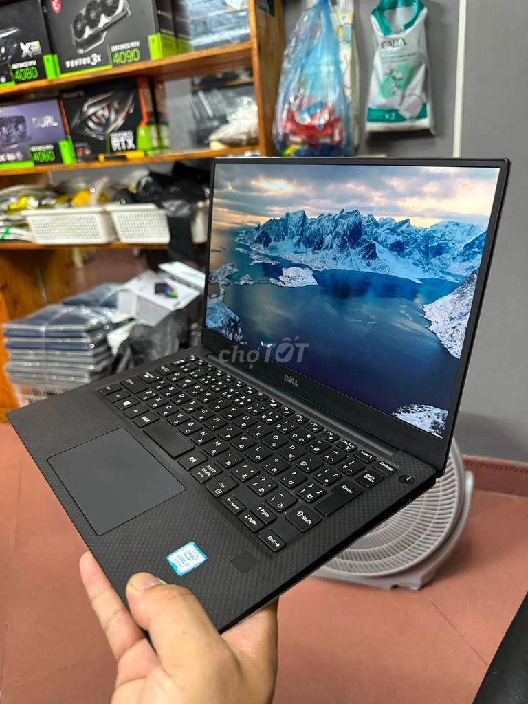 Dell XPS 13 9360 I7-8550u 13.3 inch 8GB/256GB. Mua bán Laptop tại Quận Thanh Xuân Hà Nội được đăng bởi Laptop Song Việt hình 1