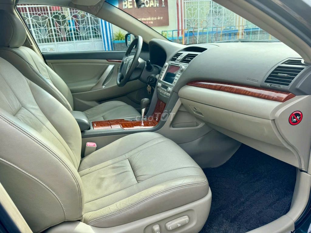 Camry 2.4G năm 2010 một chủ từ đầu. Mua bán Ô tô tại Huyện Hóc Môn Tp Hồ Chí Minh được đăng bởi Mr Nhựt chuyên xe hơi lướt chuẩn Toyota Sure hình 20