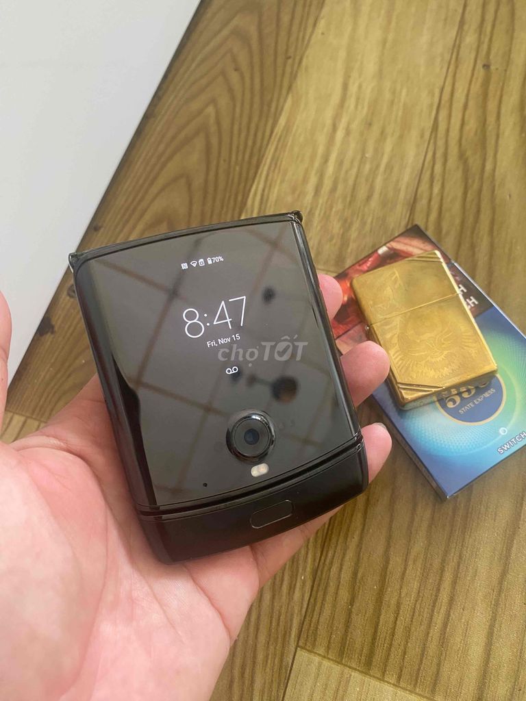 Motorola razr 2019 5g giao lưu