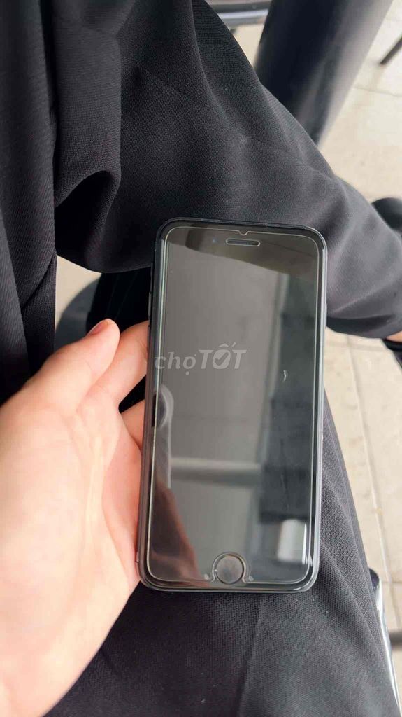 Apple iPhone SE 3 64GB Midnight Đã sử dụng. Mua bán Điện thoại tại Quận Bình Tân Tp Hồ Chí Minh được đăng bởi Thanh Duy hình 1