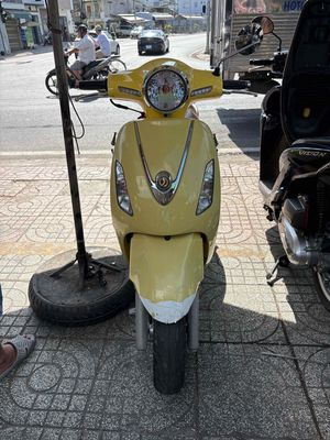 xe Elizanbet vàng may zin êm chạy nhe, áo đẹp. Mua bán Xe máy tại Quận 8 Tp Hồ Chí Minh được đăng bởi Long Hải hình 1