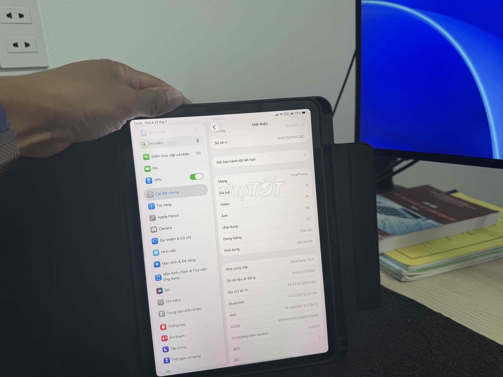 Bán gấp ipad pro 2018 11 inch wifi và 4g bản 256gb. Mua bán Máy tính bảng tại Quận Tây Hồ Hà Nội được đăng bởi Lê Văn Tính hình 1