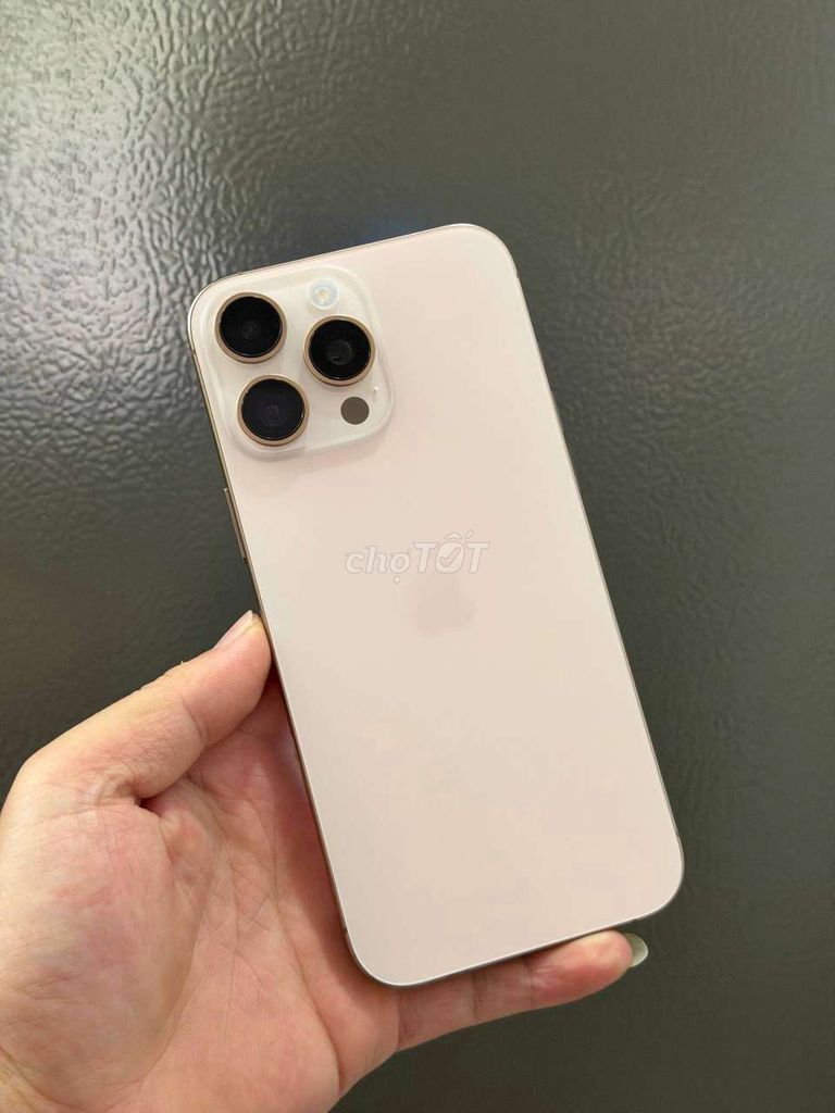 iPhone 16 Pro Max 512GB Vàng VN/A thay màn. Mua bán Điện thoại tại Quận Tân Phú Tp Hồ Chí Minh được đăng bởi LUCKY SHOP hình 1