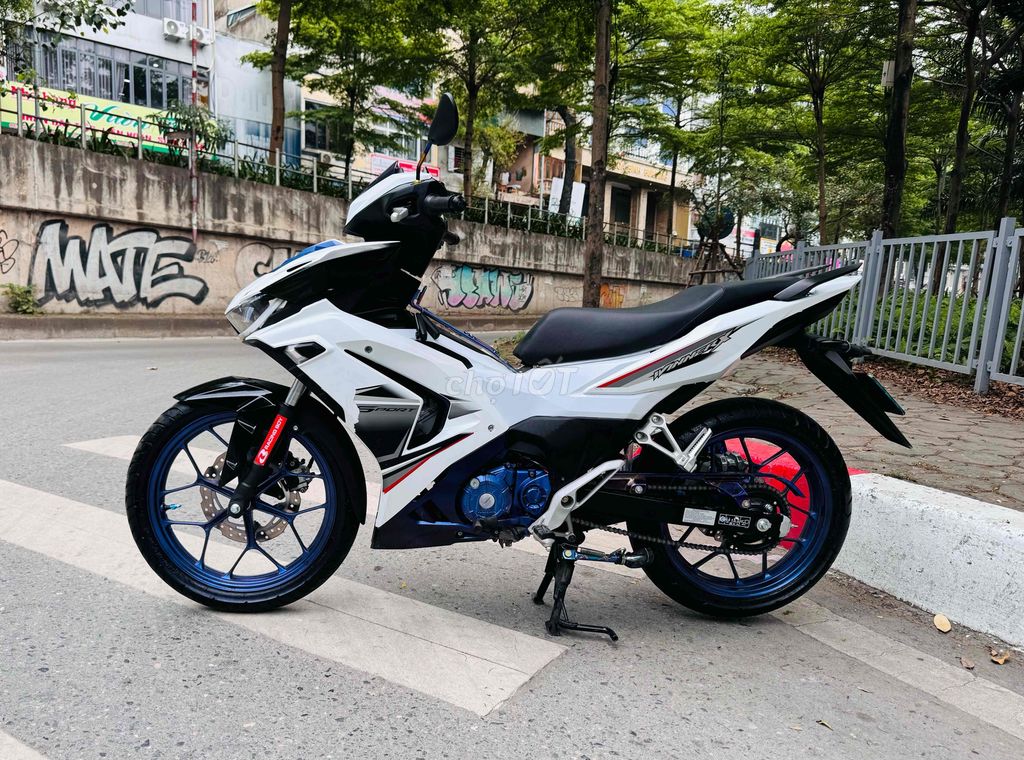 Honda winner X 2023 biển 29-lên Full Titan xe luot