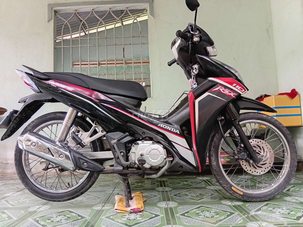 Honda Wave RSX 2012 Đen Đỏ mới 79%. Mua bán Xe máy tại Huyện Cái Bè Tiền Giang được đăng bởi Khoa Nguyen hình 2
