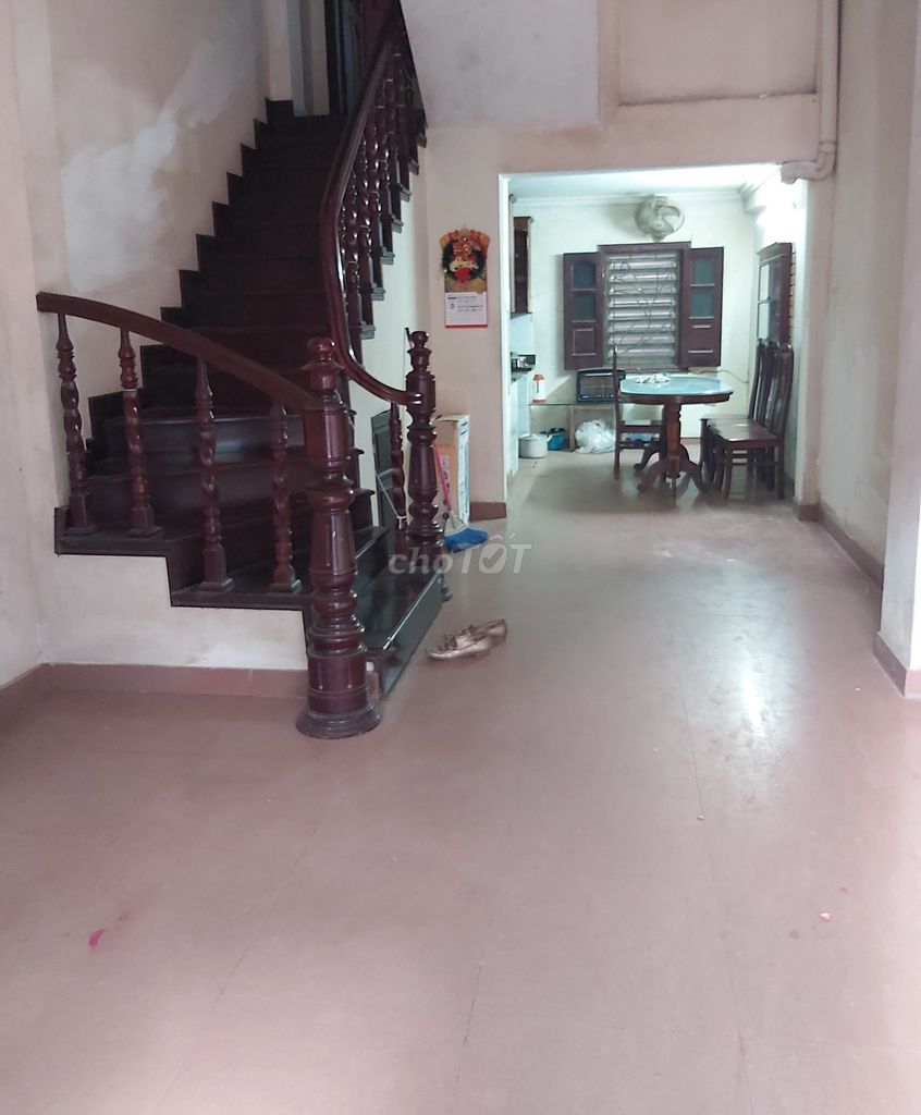 Cho nữ thuê phòng nhà riêng 3,5 tầng, ngõ 254D Minh Khai, giá 2,4 tr