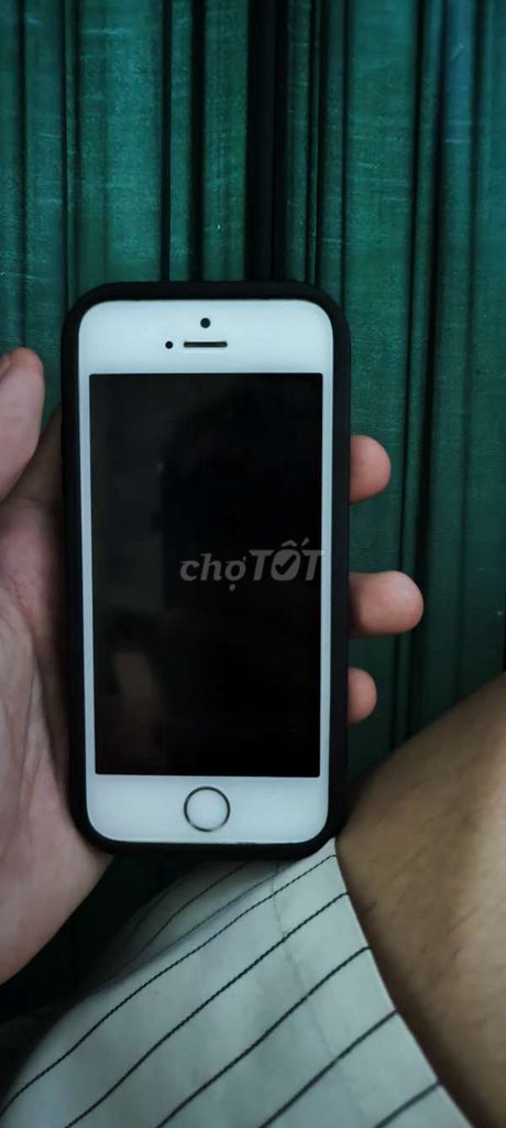 Apple iPhone SE 16GB. Mua bán Điện thoại tại Quận 7 Tp Hồ Chí Minh được đăng bởi Nhat Minh hình 1
