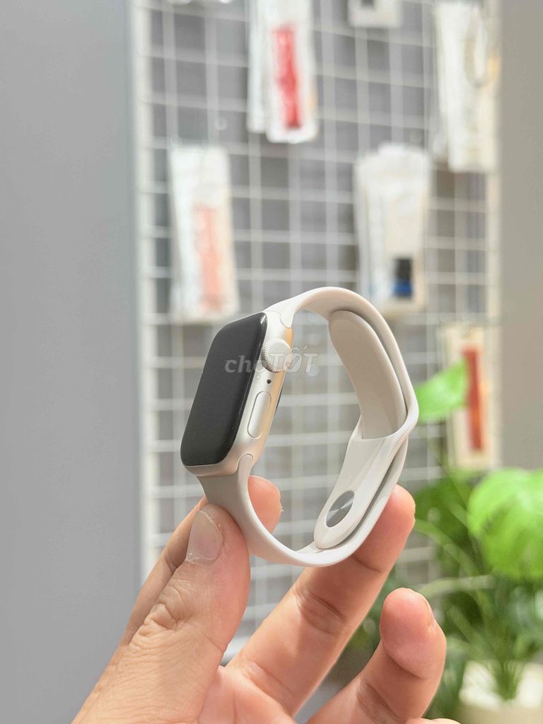 Apple Watch SE 2 40mm Starlight. Mua bán Thiết bị đeo thông minh tại Quận Hoàng Mai Hà Nội được đăng bởi VN WATCH  hình 1