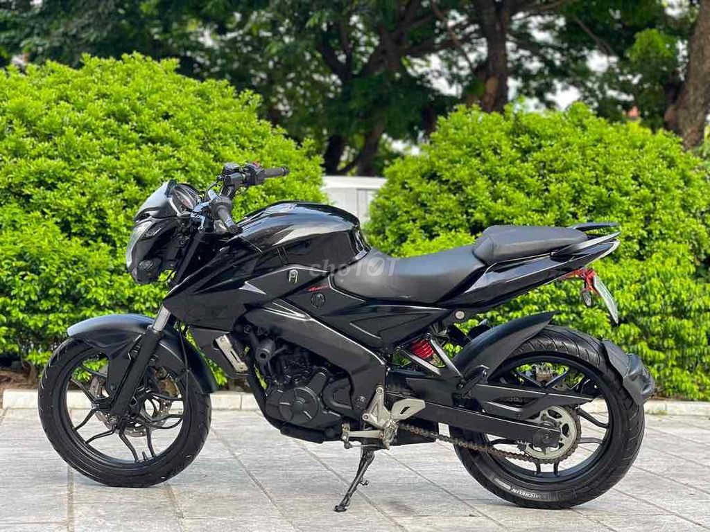 Kawasaki Pulsar 200cc 2017 Черный