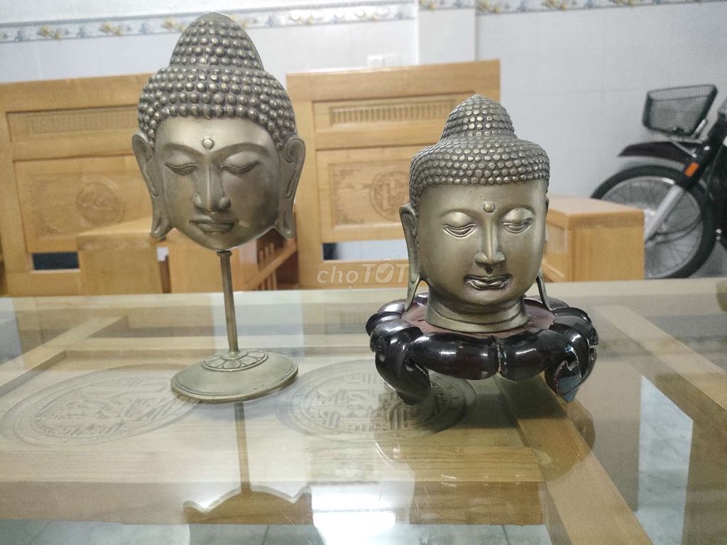 Bán 2 Tượng Phật Thủ Bằng Đồng Xưa, Nguyên Vẹn  
