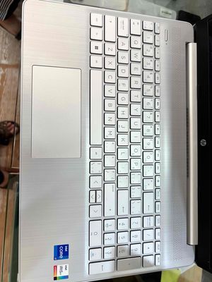 Hp Laptop 15 i7 1195G7 ram 16 ssd 512gb touch