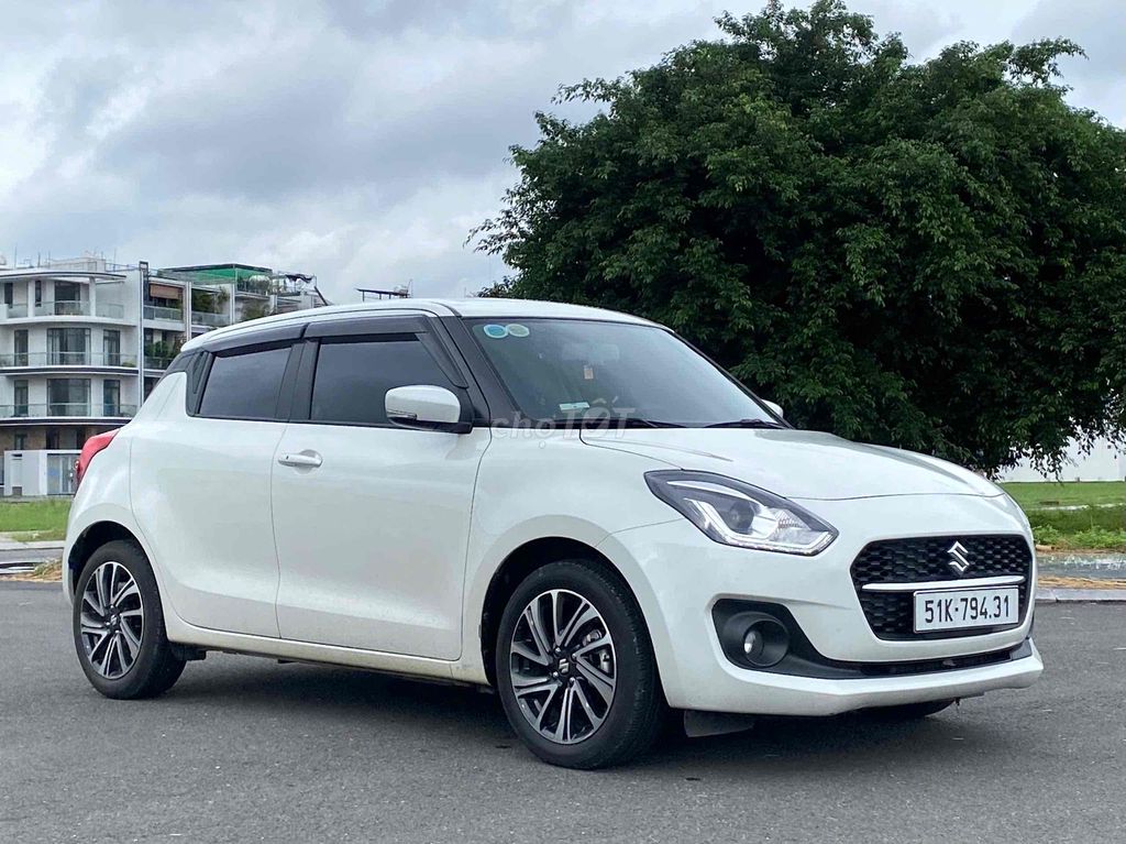 Suzuki Swift glx 2023 đi 8.000 km như xe mới