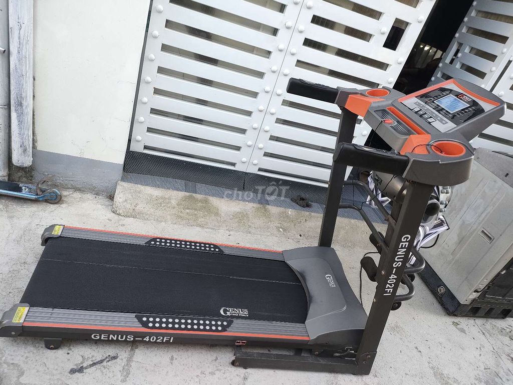 Máy chạy bộ điện GENUS 402FI. Mua bán Đồ thể thao, Dã ngoại tại Thành phố Vinh Nghệ An được đăng bởi Khactoan hình 1
