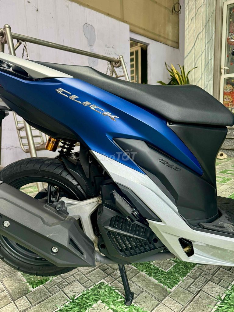 Click 150 Xanh Nhám 2021 Odo 2118km. Mua bán Xe máy tại Huyện Hóc Môn Tp Hồ Chí Minh được đăng bởi Nguyễn Phong hình 4