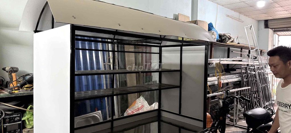 Xe đẩy bán hàng Kim loại Trắng. Mua bán Đồ chuyên dụng, Giống nuôi trồng tại Quận Ngô Quyền Hải Phòng được đăng bởi Thảo Trần  hình 1