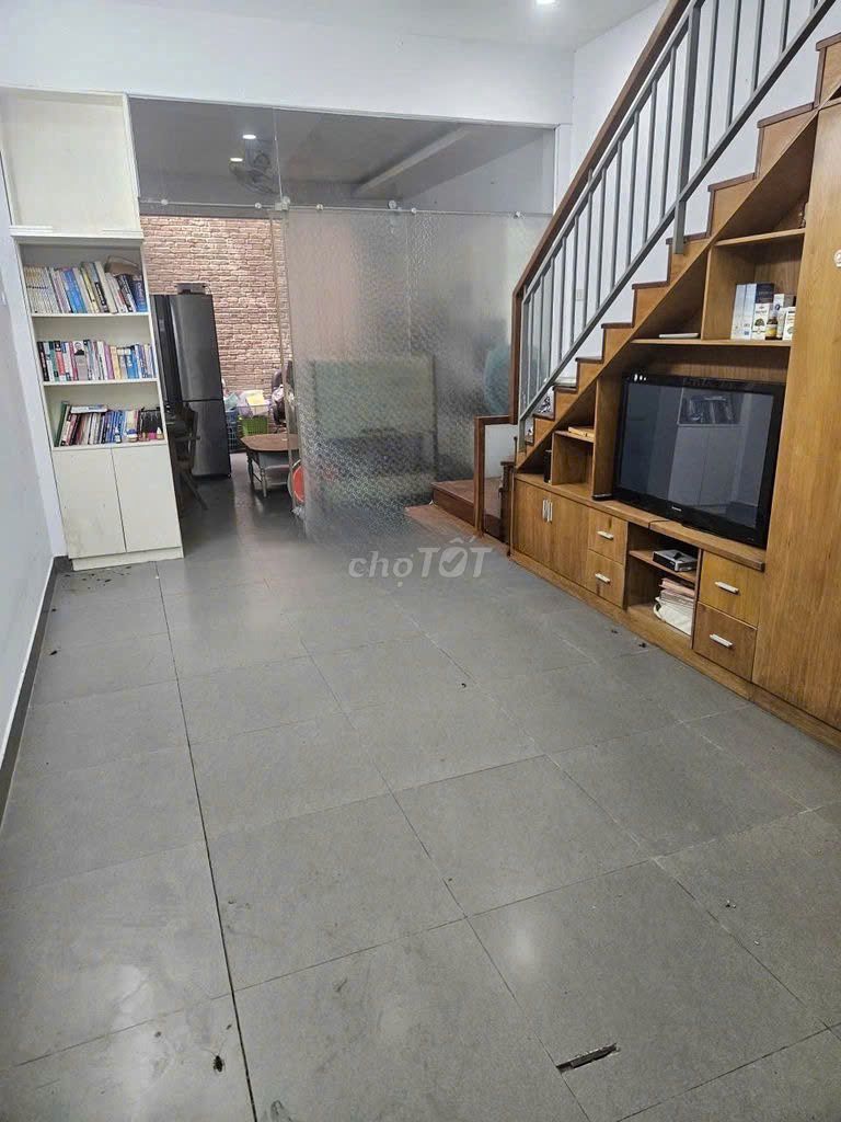 MT Đặng Thùy Trâm 160m2 Có 1 Lầu Gần Phạm Văn Đồng Gần ĐH Văn LAng