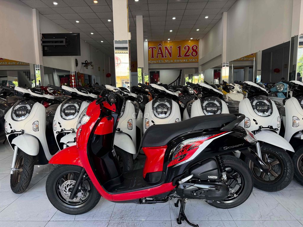 SCOOPY 2020. Xe Zin - Máy Zin Cực Êm. Giấy RG. Mua bán Xe máy tại Thành phố Rạch Giá Kiên Giang được đăng bởi XE MÁY CŨ TÂN 128 hình 2