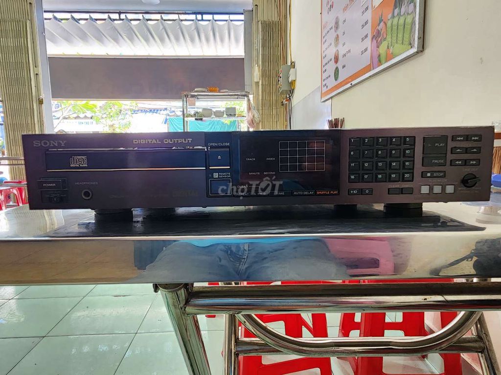 Cần bán cd sony 553esd