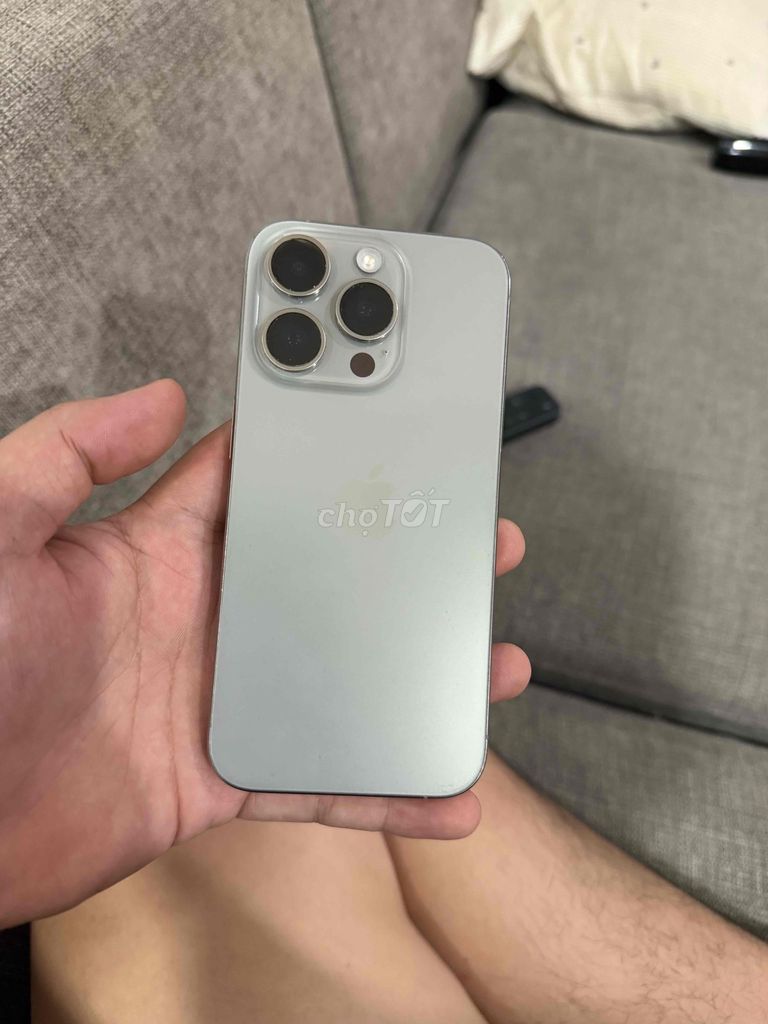 Apple iPhone 15 Pro 128GB Bạc Đã sử dụng. Mua bán Điện thoại tại Quận Hà Đông Hà Nội được đăng bởi Vũ phạm hình 1