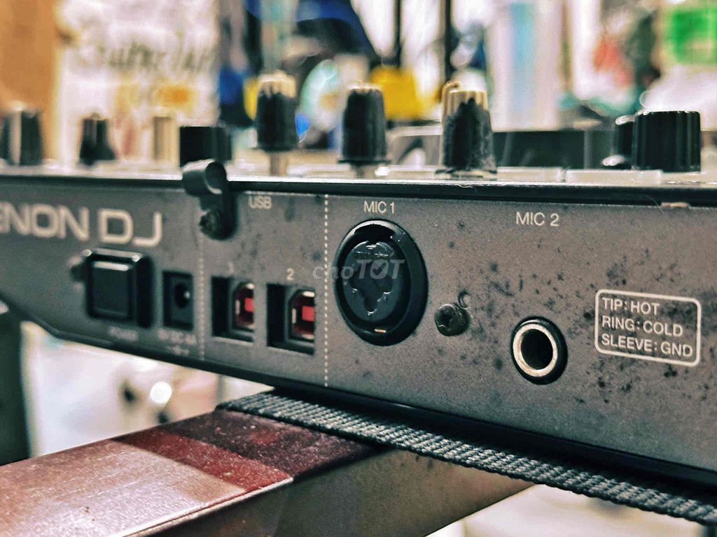 Bàn DJ 4 kênh Denon MC7000