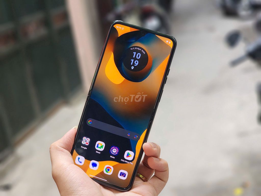 Motorola Razr 40 5G | 256Gb - Gập Thời Trang. Mua bán Điện thoại tại Quận Ba Đình Hà Nội được đăng bởi ZinMobile104 Đào Tấn hình 1
