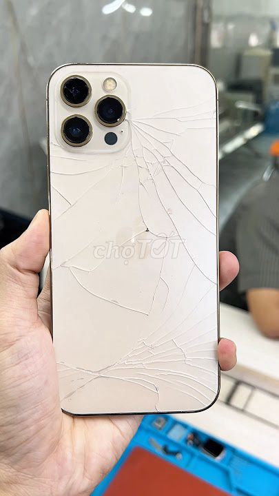 Apple iPhone 12 Pro Max Vàng Nứt mặt kính sau. Mua bán Điện thoại tại Quận Hoàng Mai Hà Nội được đăng bởi To Ra hình 1