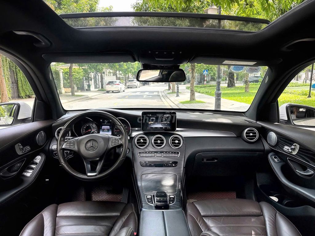 Mercedes Benz GLC300 4Matic 2017, bao Test& Check. Mua bán Ô tô tại Quận Long Biên Hà Nội được đăng bởi Long Biên Cars hình 8