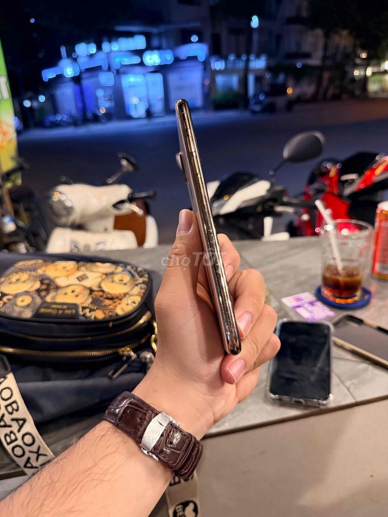 iPhone XS Max 256GB Vàng Đã qua sử dụng. Mua bán Điện thoại tại Quận 7 Tp Hồ Chí Minh được đăng bởi Lê Quang Minh hình 1