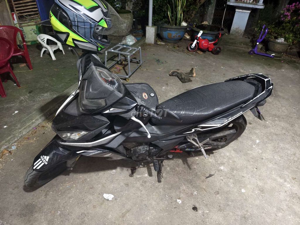 Mới mua ô tô Xe dư  không đi nữa cần bán. Mua bán Xe máy tại Thị xã Điện Bàn Quảng Nam được đăng bởi Cao Thanh Quang hình 2