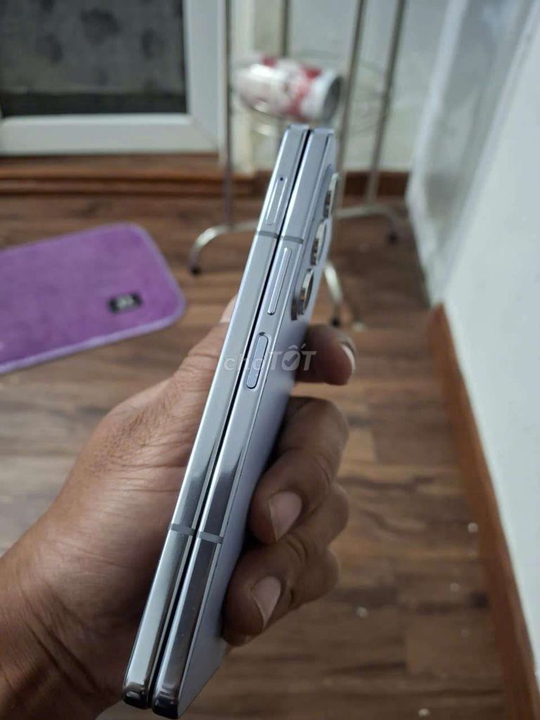 Samsung Galaxy Z Fold5 Xám. Mua bán Điện thoại tại Thành phố Đà Lạt Lâm Đồng được đăng bởi Huỳnh Vũ hình 1