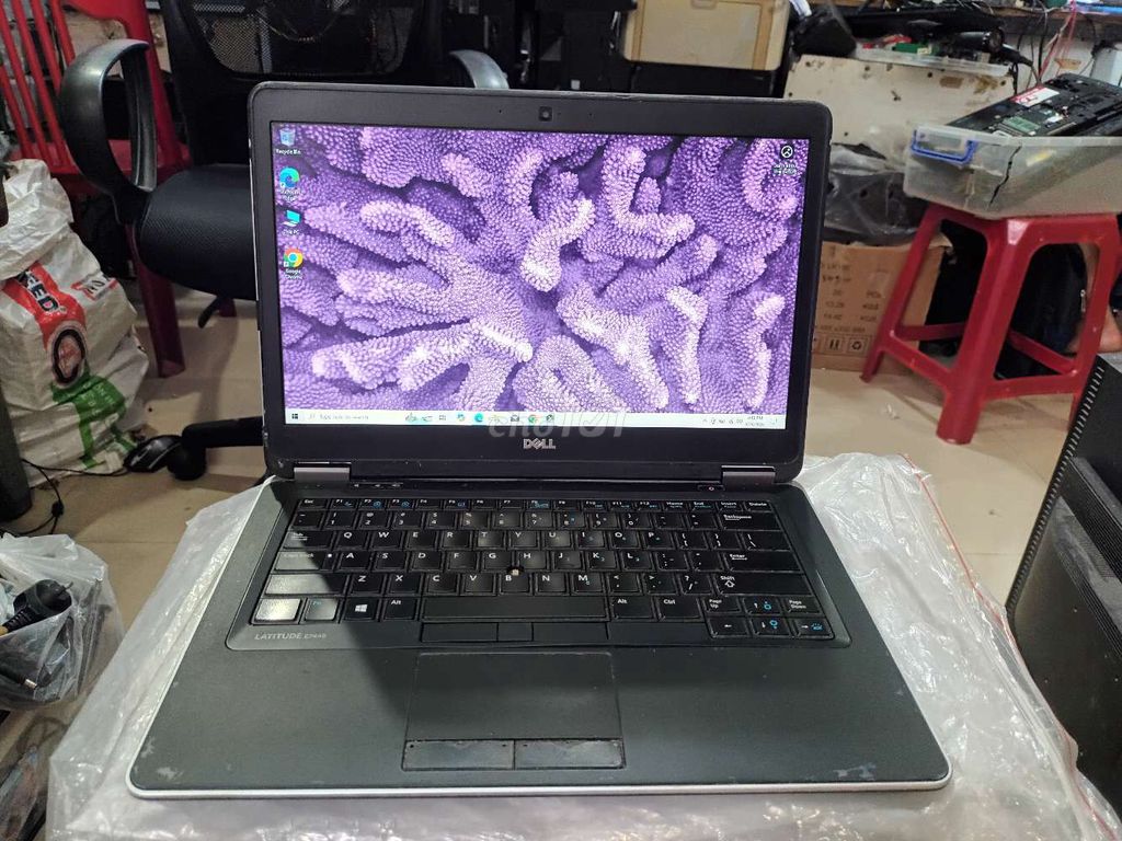 Bán rẻ lap Dell E7440 i5-4300U ram8gb ssd120gb. Mua bán Laptop tại Quận Hải Châu Đà Nẵng được đăng bởi NGUYỄN ĐĂNG LÝ hình 1