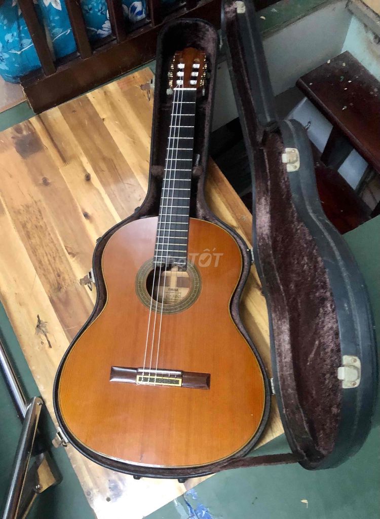 guitar C300 mang từ nhật về (zin nguyên bộ)