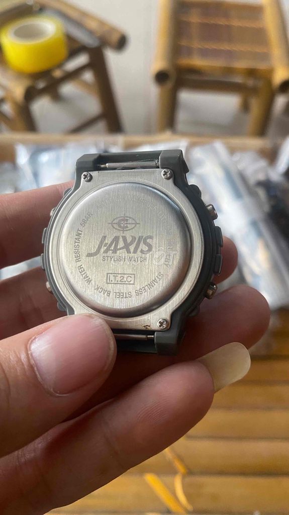 Đồng hồ nhật J-AXIS, chỉ còn máy, ko dây, hết pin