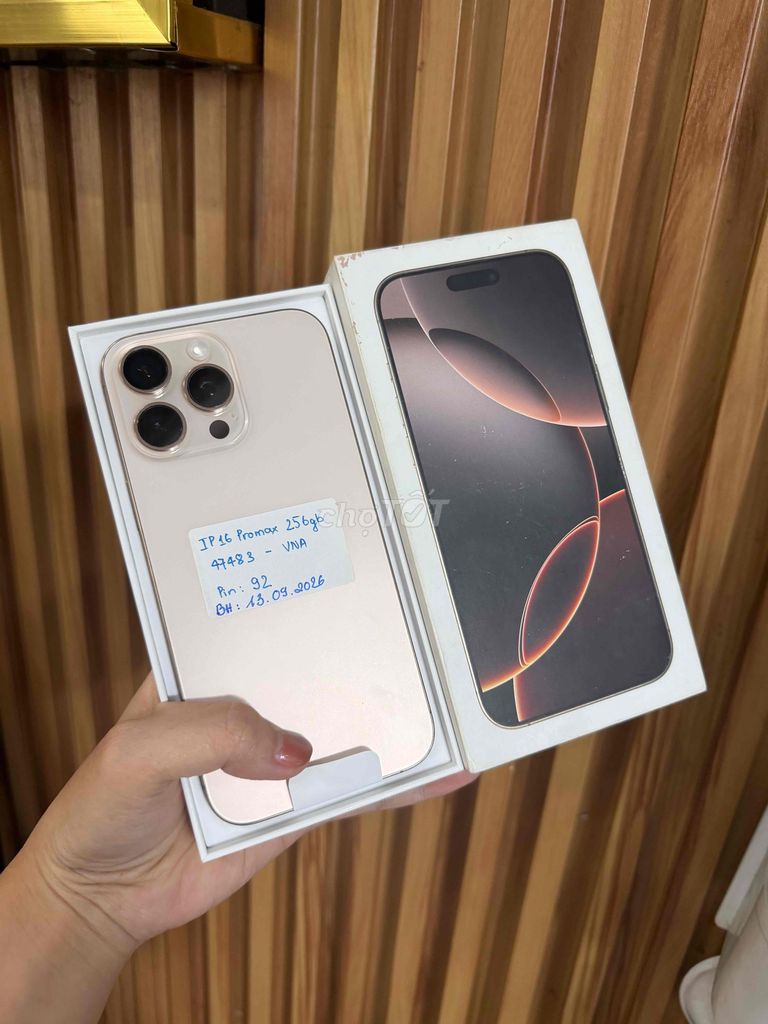 iPhone 16 Pro Max 256GB VN nguyên zin pin 92. Mua bán Điện thoại tại Quận 10 Tp Hồ Chí Minh được đăng bởi Đăng Sơn Store hình 1