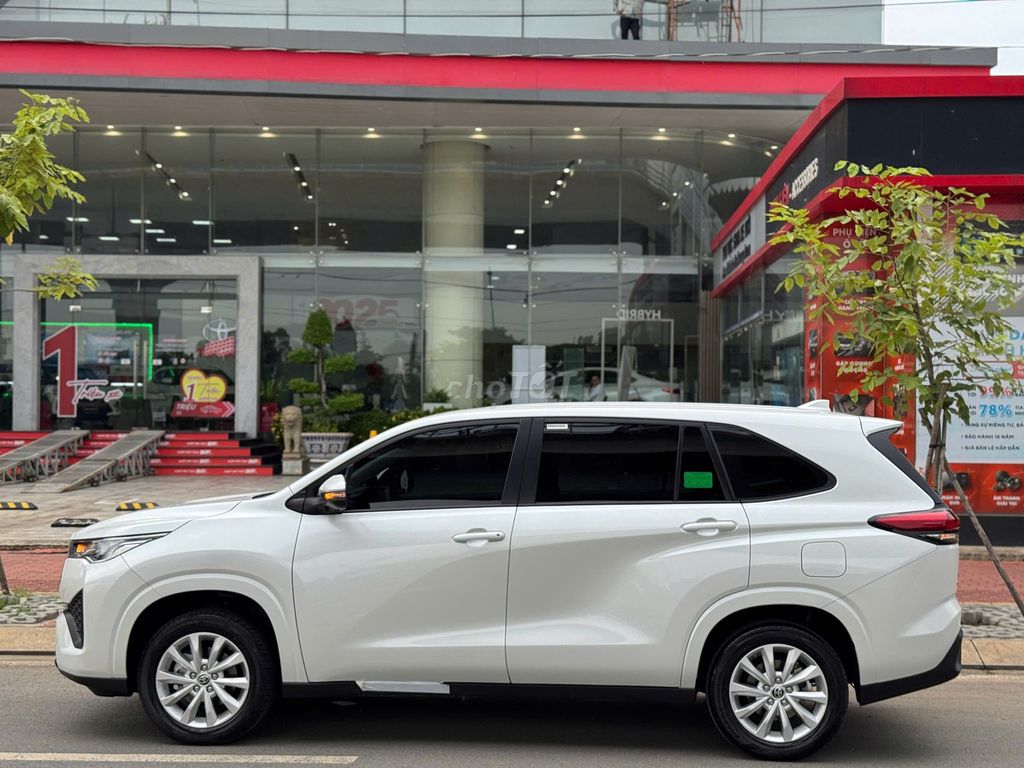 Innova Cross 2025 - Siu Cọp 1.000 km. Mua bán Ô tô tại Quận Phú Nhuận Tp Hồ Chí Minh được đăng bởi Vũ Phong Toyota Sure Xe Cũ Chính Hãng hình 7
