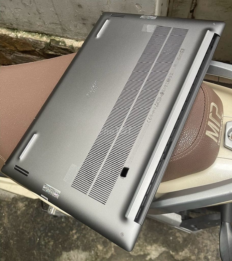 DELL Precision 5680 Like New 99%, USA. Mua bán Laptop tại Quận Phú Nhuận Tp Hồ Chí Minh được đăng bởi Huyền hình 3