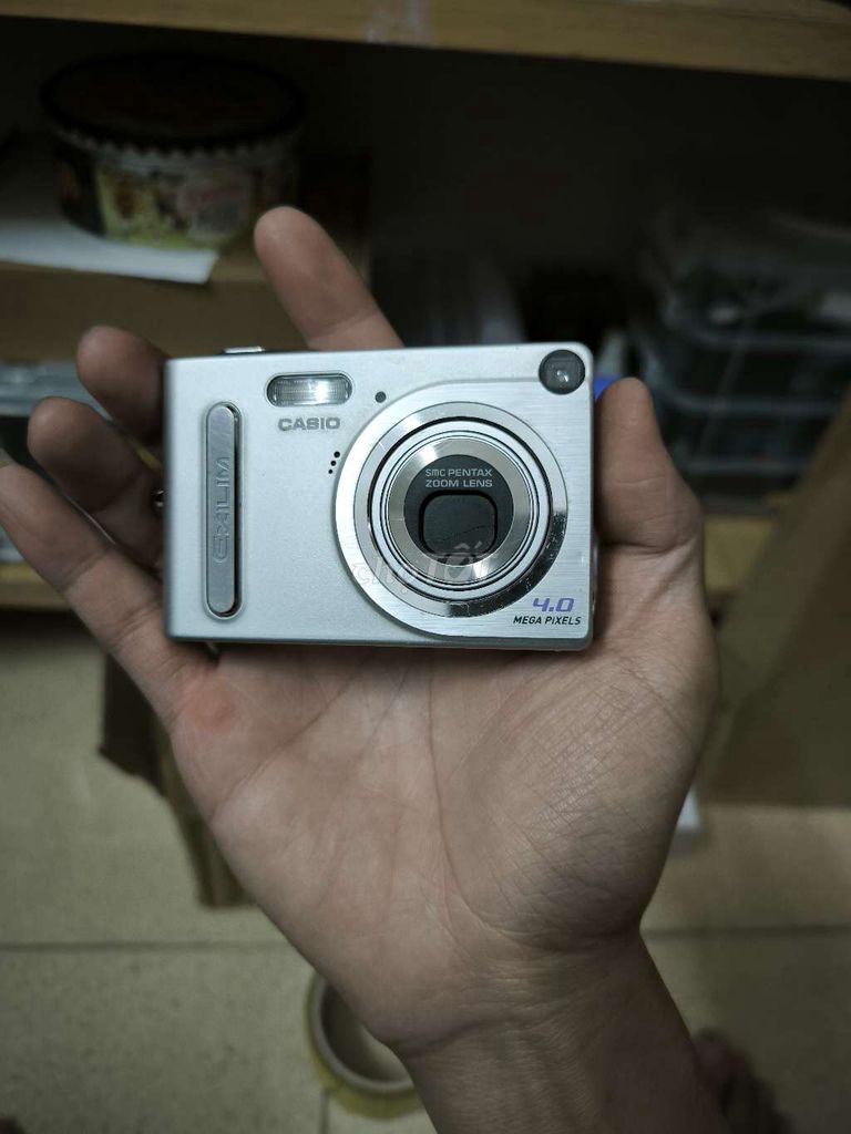 Máy ảnh Casio Exilim EX-Z4 Bạc. Mua bán Máy ảnh, Máy quay tại Quận Hà Đông Hà Nội được đăng bởi Nguyễn Dũng hình 1
