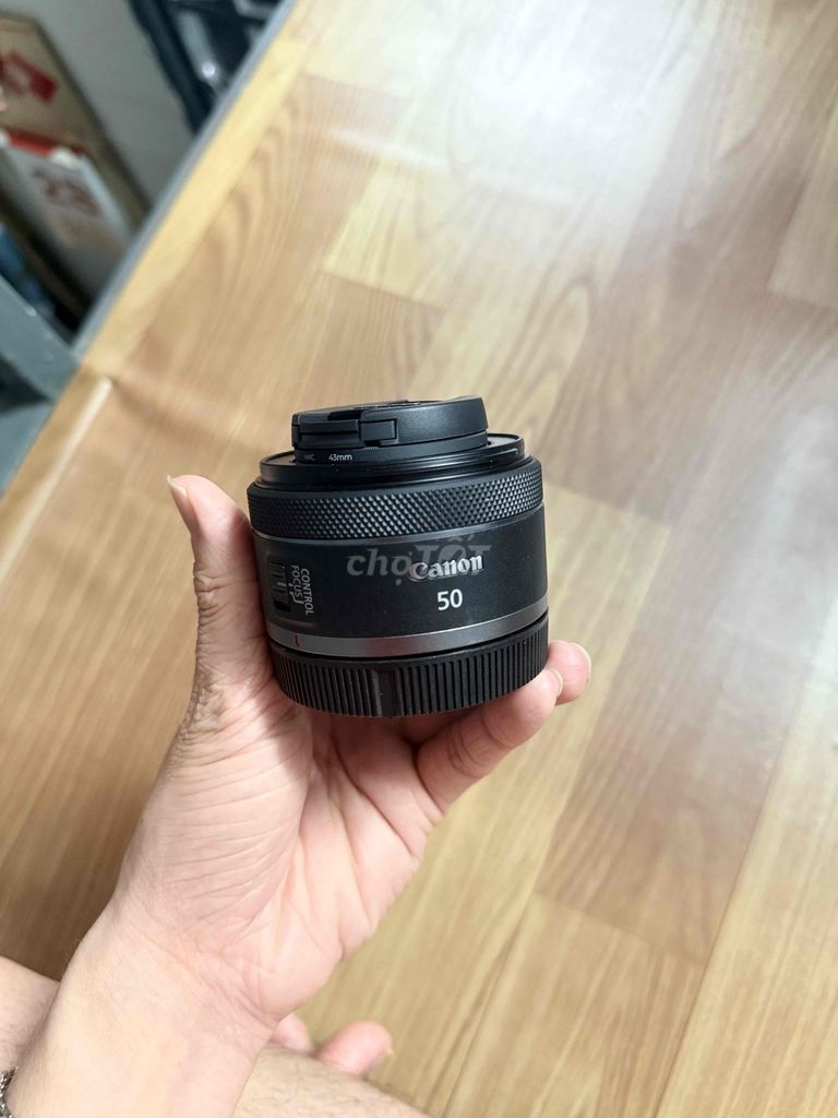 Ống kính Canon RF50 f1.8 Đen. Mua bán Máy ảnh, Máy quay tại Quận 12 Tp Hồ Chí Minh được đăng bởi Hoàng Vinh hình 1