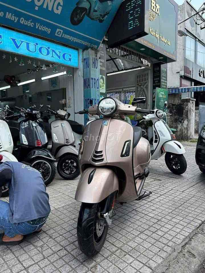 Vespa GTS 150 nâu đồng đèn Led chính chủ. Mua bán Xe máy tại Quận Phú Nhuận Tp Hồ Chí Minh được đăng bởi VESPA Piaggio Quốc Vương  hình 2