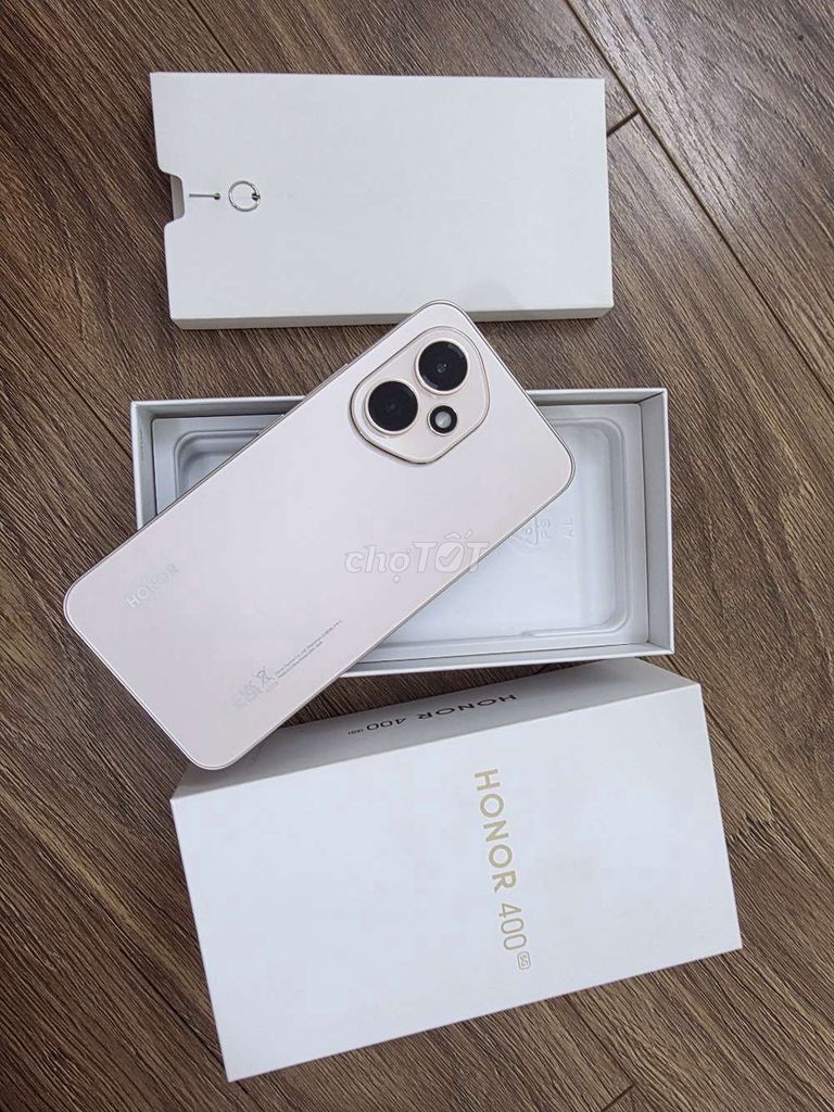 Honor 400 512GB Vàng 99% đẹp Fullbox. Mua bán Điện thoại tại Quận Cầu Giấy Hà Nội được đăng bởi Nguyễn Quyền hình 1