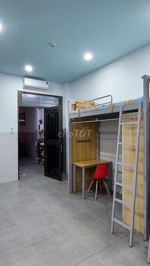 1.9 triệu Duplex Nữ, full nội thất QL13 gần Vạn Phúc