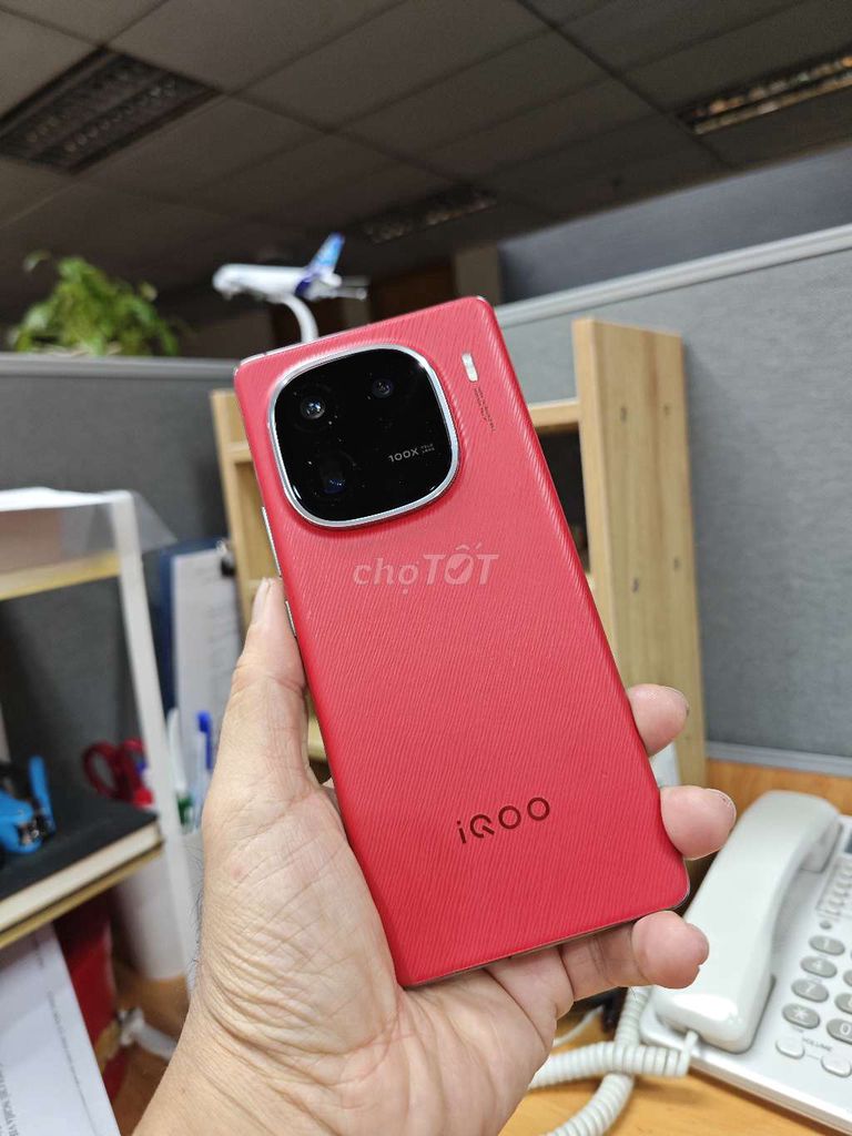 Vivo Iqoo 12 Pro 16GB 256GB Đỏ. Mua bán Điện thoại tại Quận Tân Phú Tp Hồ Chí Minh được đăng bởi Tạp hoá công nghệ hình 1