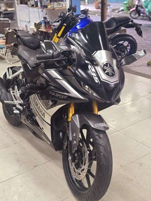 Yamaha R15v3 2021 Đen Bạc. Mua bán Xe máy tại Quận Thanh Khê Đà Nẵng được đăng bởi Quý Moto Cycle 21 điện biên phủ Đà Nẵng