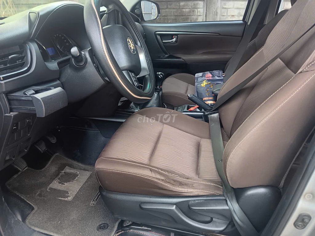Toyota Fortuner 2017 2.4G 4x2 - 150000 km. Mua bán Ô tô tại Thành phố Dĩ An Bình Dương được đăng bởi Phạm Đông hình 4